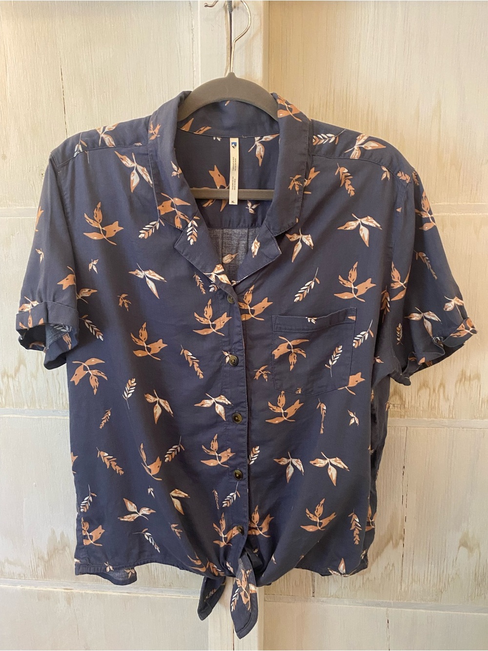 Kuhl Navy Button-Front Short Sleeve Shirt with Tan Floral Print